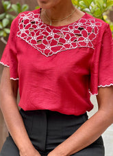 Blusa em Linho com Poliester Bordado
